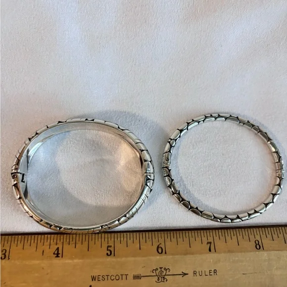 Brighton Pebble (2) Slim Hinged Bangles - Picture 3 of 7